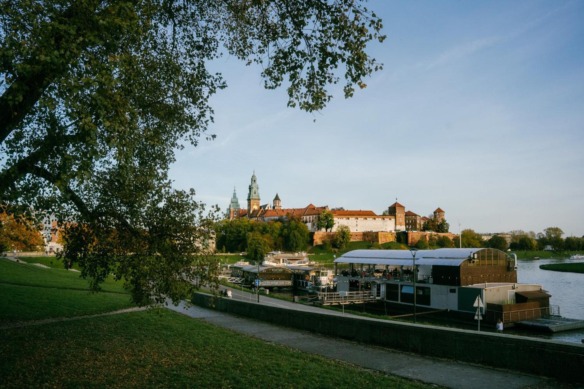 Old Town Zamkowa Vis A Vis Wawelu Lägenhet Kraków Exteriör bild