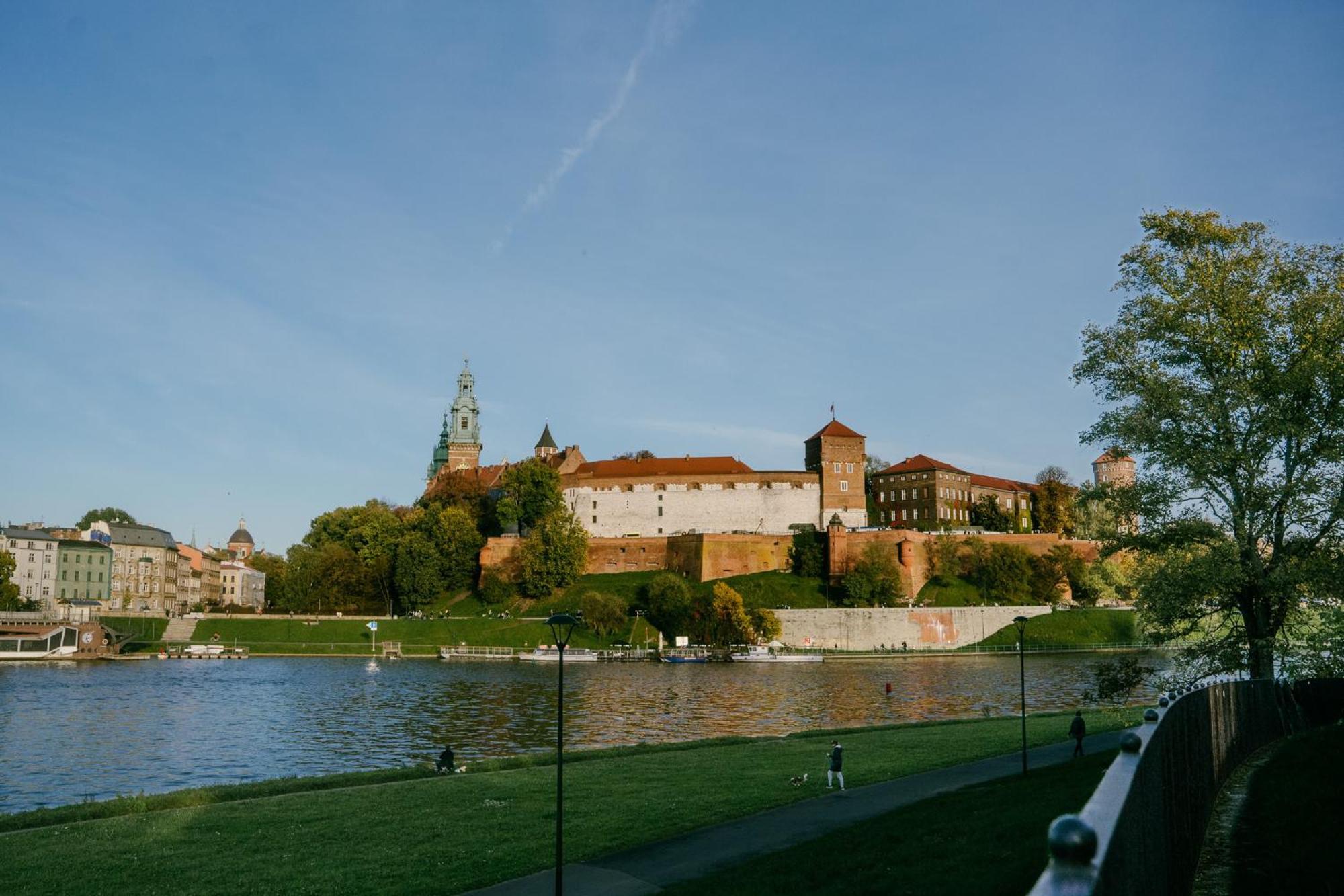 Old Town Zamkowa Vis A Vis Wawelu Lägenhet Kraków Exteriör bild